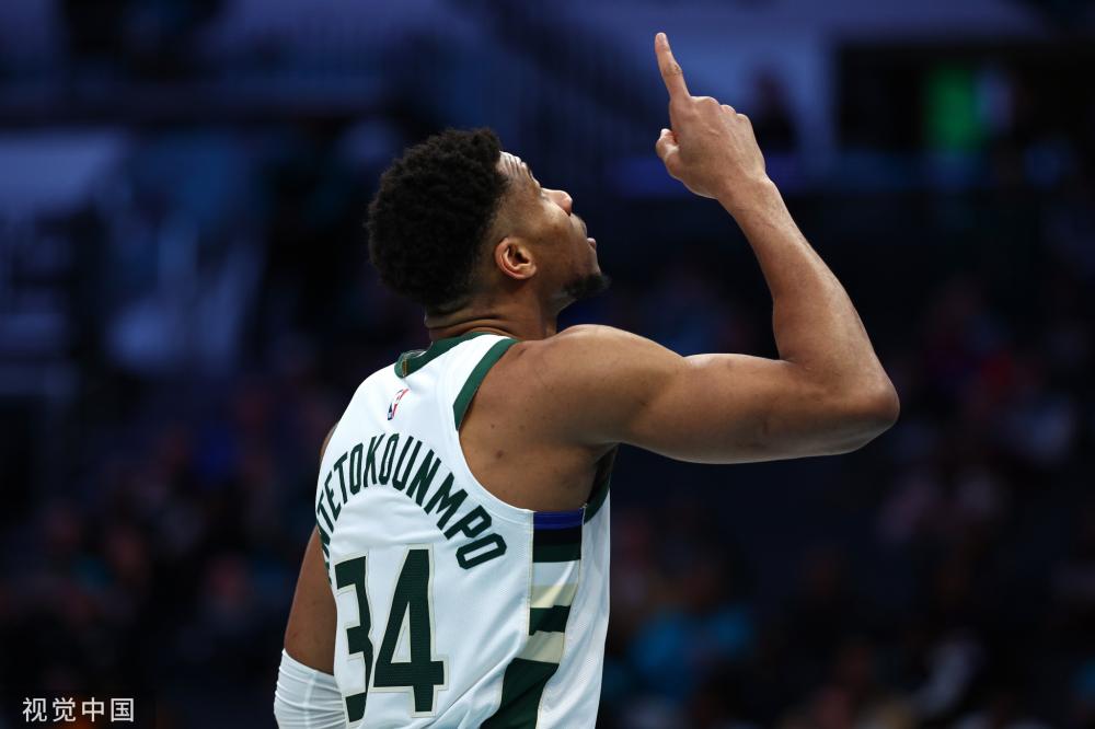 扮演了多重 扮演了多重