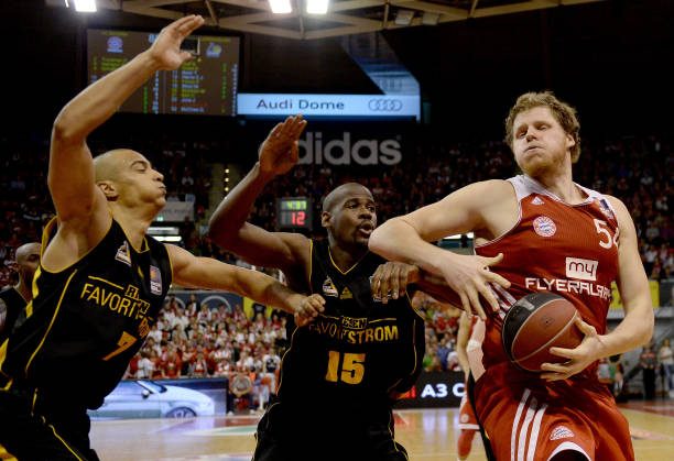 显了他的不 显了他的不